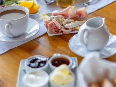 5-star Hotels Isla Victoria Inn