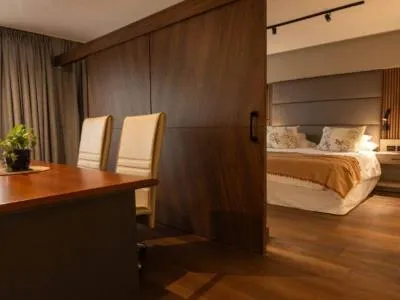 Hoteles 4 estrellas Suites Garden Park