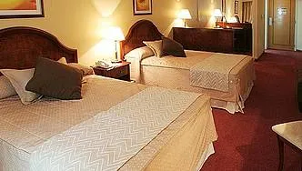 Hoteles 4 estrellas Plaza Real Suites Hotel