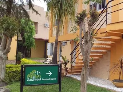 El Saucedal Bungalows 1 estrella  en  Colón