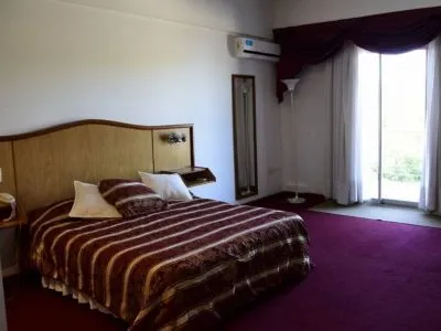 Hoteles 4 estrellas Aguaý