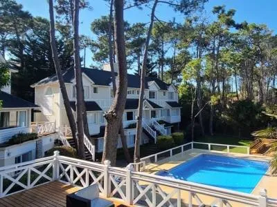 Miradores del Bosque Apart & Spa 3-star Apart Hotels  in  Mar de las Pampas