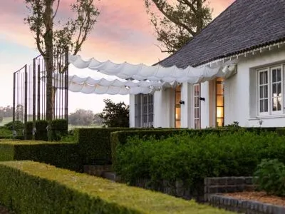 Hosterías 3 estrellas Estancia Ave María