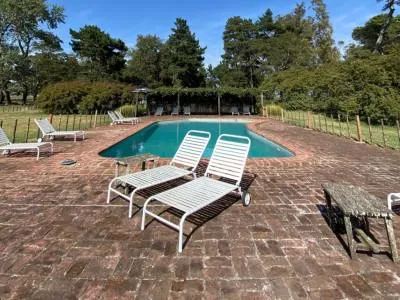 Hosterías 3 estrellas Estancia Ave María