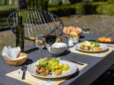 Hosterías 3 estrellas Estancia Ave María