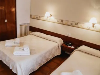 2-star Hotels I. S. S. N.