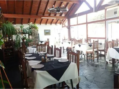 Los Pinos Restaurantes  en  Merlo San Luis