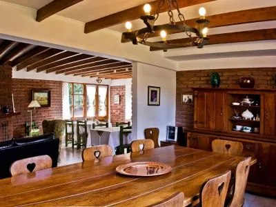 Hostelries Hostería Canela