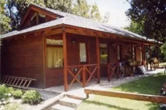 Del Árbol Cabañas 1 estrella  en  Villa La Angostura