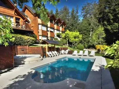 Hostería Puertas del Sol Hosterías 3 estrellas  en  Villa La Angostura