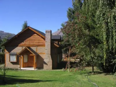 Lorien Cabins  in  Esquel