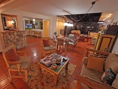 Hosterías 3 estrellas Rosa de los Vientos