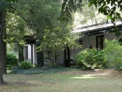 Posada de Campo Las Acacias 3-star Hostelries  in  Tandil