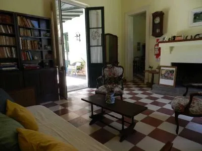 Hosterías 3 estrellas Posada de Campo Las Acacias