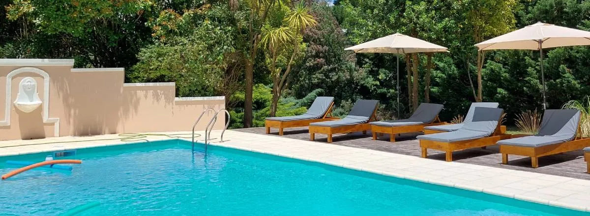 Hosterías 3 estrellas Posada de Campo Las Acacias