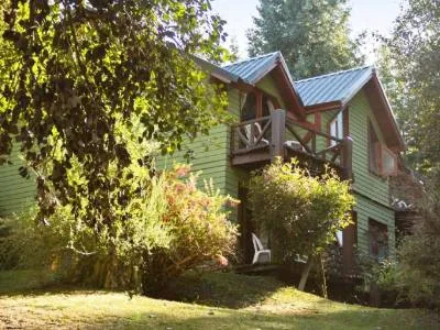 2-star Hostelries Hostería Cohuel