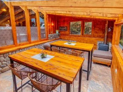 2-star Hostelries Hostería Cohuel