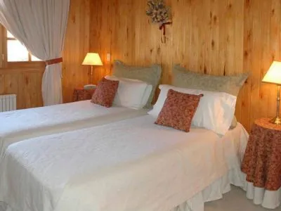 2-star Hotels Aspen Club Hotel and inn