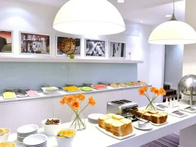 3-star Hotels Rochester Concept