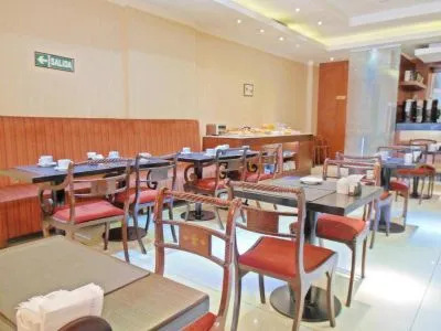 4-star Hotels Sheltown 525