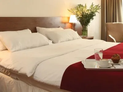 Superior 4-star Hotels Dazzler Maipú