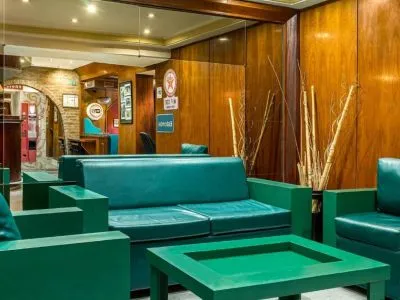 3-star Hotels Up Retiro