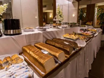 4-star Hotels Solans Carlton