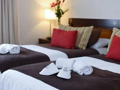 Hoteles 4 estrellas Argenta Tower Hotel & Suites