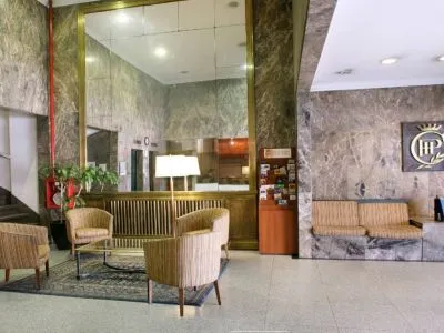 Constitución Palace