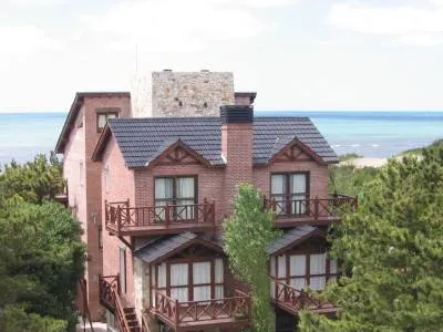 Cabañas Flores del Bosque Cabañas  en  Mar de las Pampas