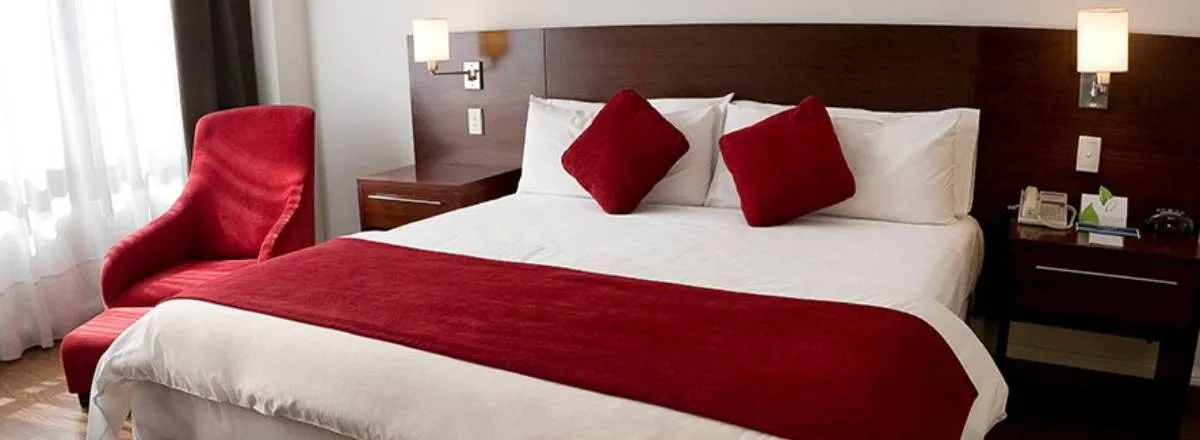 Superior 4-star Hotels Dazzler San Martín