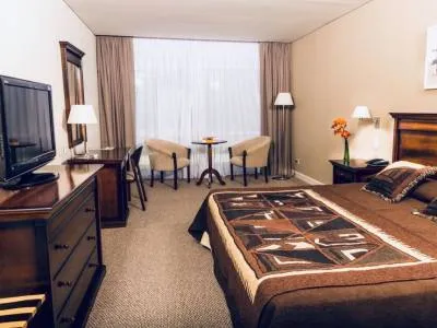 Hoteles 4 estrellas Howard Johnson Hotel Spa