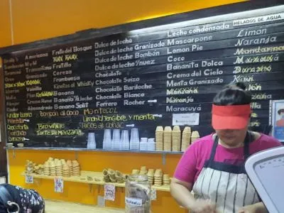 M & M Ice Cream Shops  in  San Julián