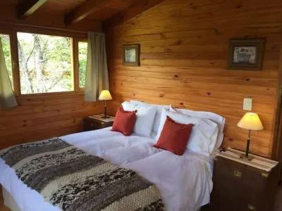 Alojamiento en Lago Meliquina (a 30 Km. de San Martín de los Andes) Casa Lago Meliquina