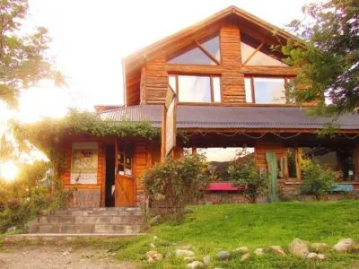 La Roca de la Patagonia Hosterías 3 estrellas  en  Villa La Angostura