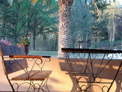 Hosterías Las Acacias Posada de Campo