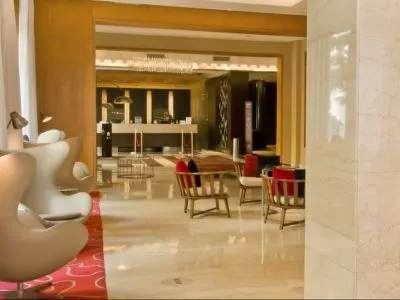 Hoteles 5 estrellas 725 Continental