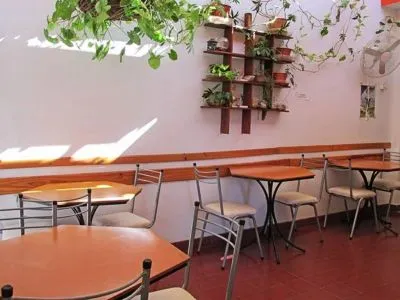 Albergues/Hostels El Charaba