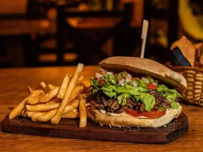 Cervecerías El Viejo Hobbit