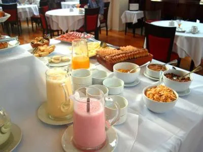 Hoteles 4 estrellas Howard Johnson Plaza