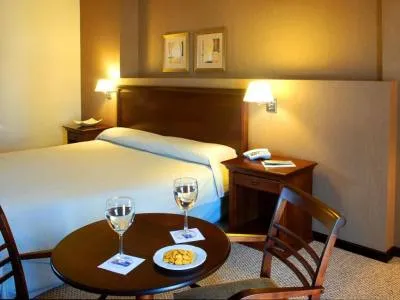 Hoteles 4 estrellas Howard Johnson Plaza