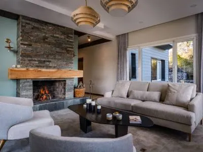 3-star Hostelries Le Lac Inn