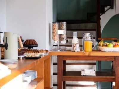 3-star Hostelries Le Lac Inn