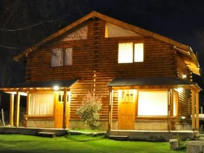 Cabañas Los Troncos 2-star Cabins  in  Junín de los Andes