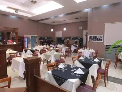 4-star Hotels Howard Johnson Sierras