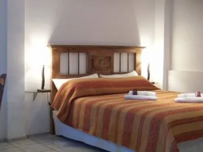 3-star Hotels Red Wine