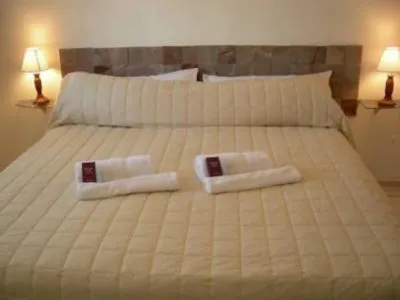 3-star Hotels Red Wine