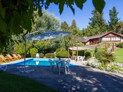 Morada del Sol - Experiencia de Montaña Hostelries  in  El Bolsón