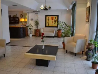 2-star Hotels Dallas Center