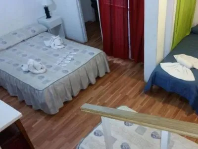 2-star Hotels Dallas Center